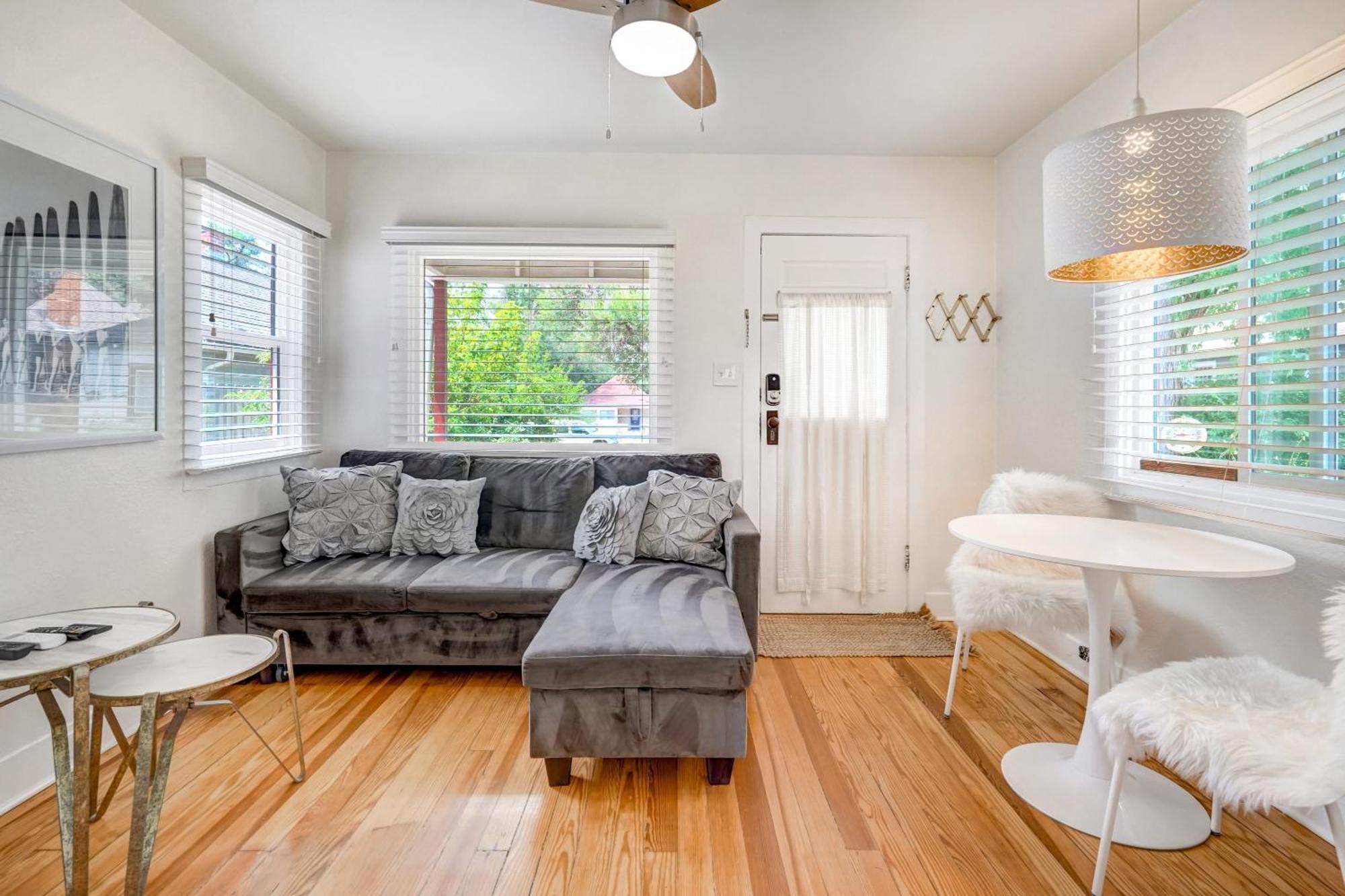 Vintage Tiny House Cute 1Bdrm Big Appeal Villa Colorado Springs Exterior foto